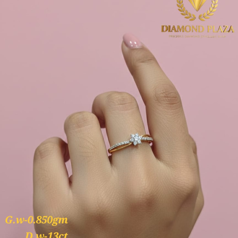 Diamond Ladies Ring