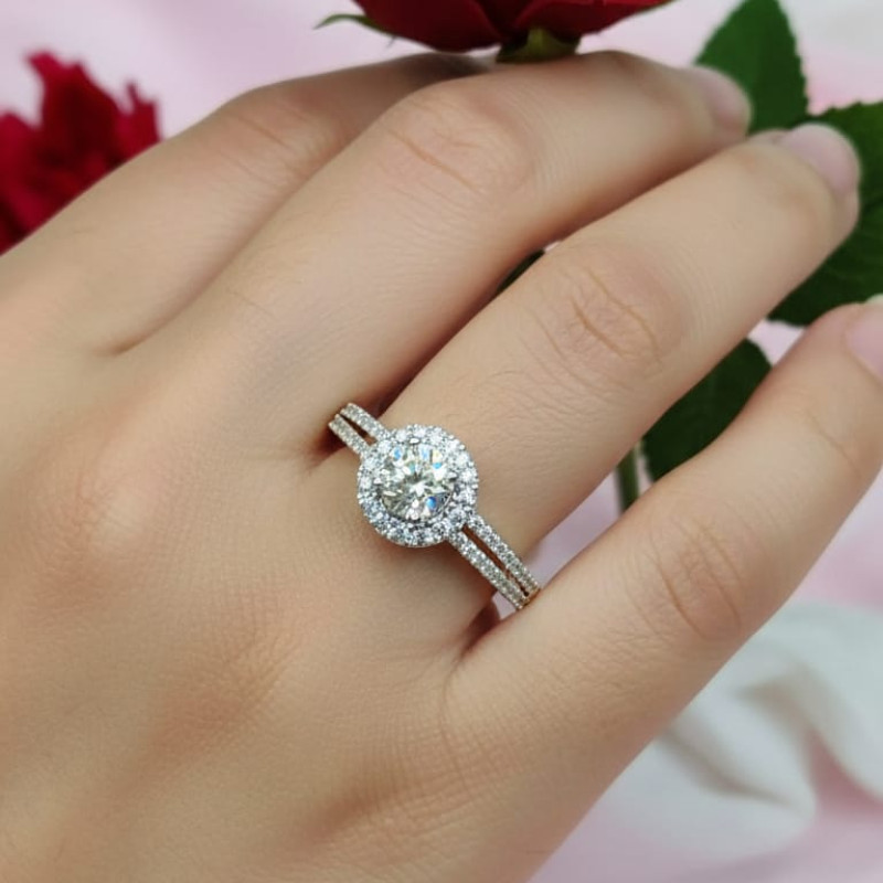 Diamond Ladies Ring