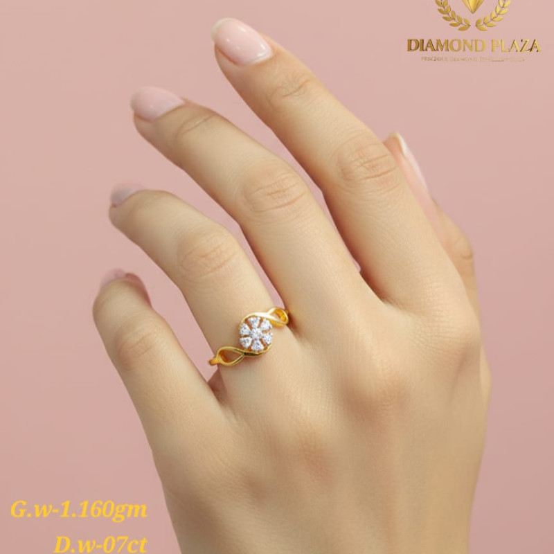 Diamond Ladies Ring