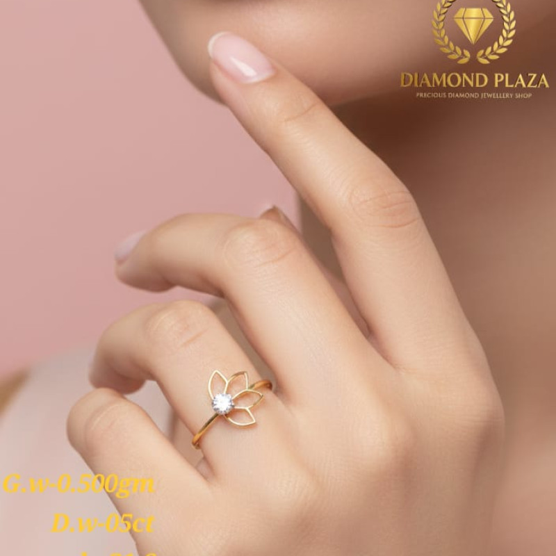 Diamond Ladies Ring