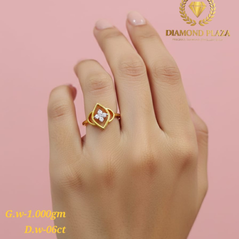 Diamond Ladies Ring