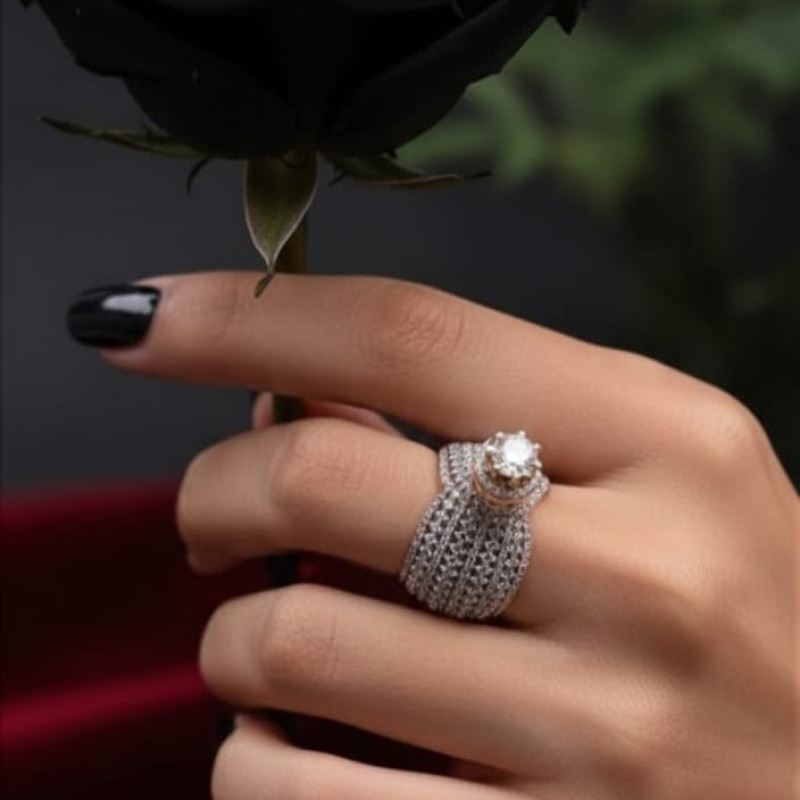 Diamond Ladies Ring
